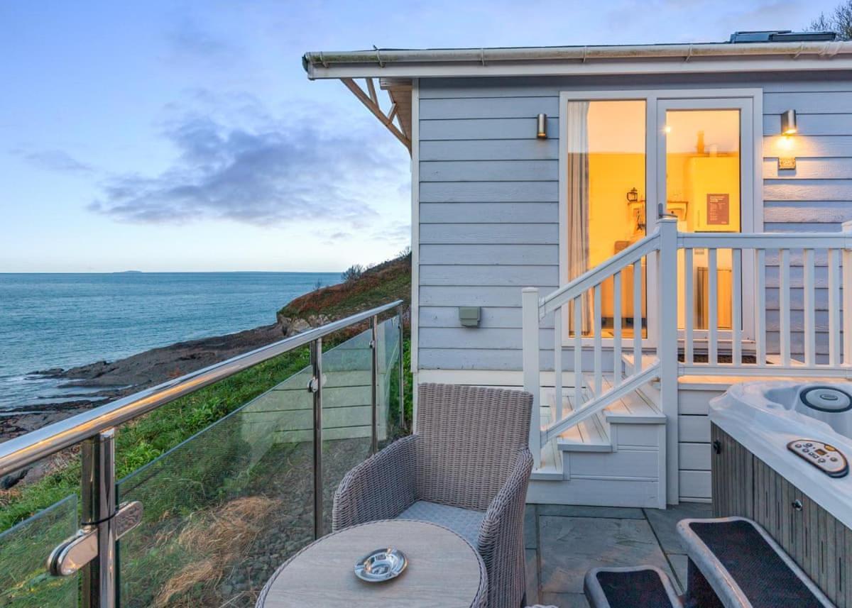 Beach Cove Coastal Retreat Ильфракомб Экстерьер фото
